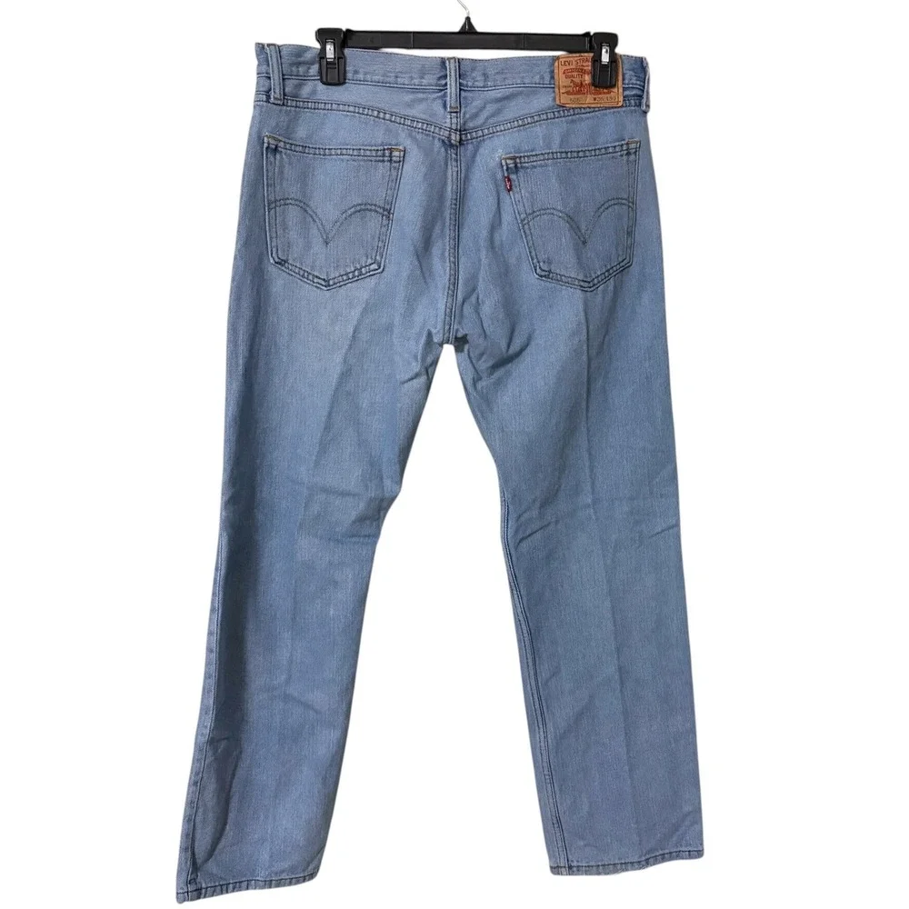 Levi's Mens 36x30 505 Straight Fit Jeans Light Wash Blue Denim 100% Cotton